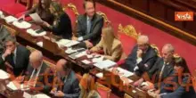 Il gesto di Meloni durante l'intervento di Maiorino (M5s) al Senato