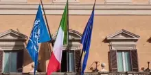 80 anni delle Nazioni Unite. alla Camera esposta la bandiera Onu