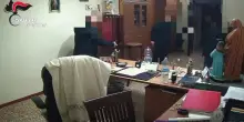 Parroco accoltellato a Gela, le immagini dell'aggressione