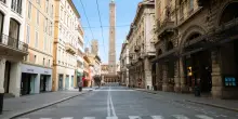 Pipe per il crack ai consumatori: polemica sull’iniziativa del Comune di Bologna