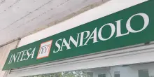 Intesa Sanpaolo, utile netto a 2,6 miliardi nel primo trimestre 2025