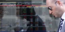 Banche, alta tensione nel risiko bancario: indagine su vendita quote Mps