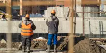 Napoli, cade da impalcatura durante lavori: muore operaio edile