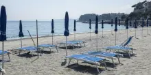 Estate tra caro ombrelloni, spiagge deserte e traffico