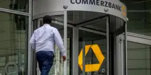 UniCredit spinge su Commerzbank. Berlino non ci sta