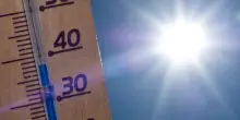 Meteo, caldo record nel fine settimana: oggi 17 città da bollino rosso