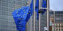 Dazi, Ue valuta accordo su 10% con Usa