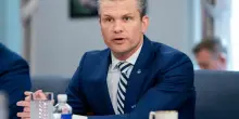 Taiwan, Hegseth: “Cina si prepara a prenderne il controllo”