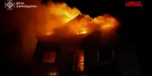 Ucraina, droni russi su Kharkiv: edifici distrutti e incendi
