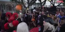 Lady Gaga in Brasile, i fan affollano Copacabana per il concerto della popstar