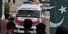 L’India attacca il Pakistan: “Raid contro siti terroristici”. Almeno 31 morti, anche bambini