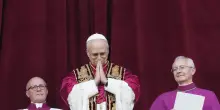 Papa Leone XIV, al quarto scrutinio la fumata bianca: Robert Francis Prevost è il nuovo Pontefice