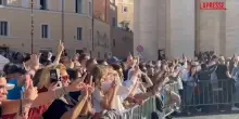 Fumata bianca a San Pietro, la folla esultante: 45mila fedeli in festa