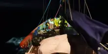 Lampedusa, Nadir evacua migranti da imbarcazione in difficoltà: tre morti, anche bambini