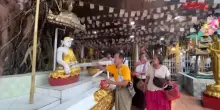 Myanmar, i buddisti celebrano la nascita di Buddha