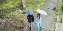 Detenuto ricercato a Milano si suicida lanciandosi da Duomo, morta la collega