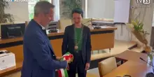 Alto Adige, Merano: neosindaca Zeller si toglie fascia tricolore