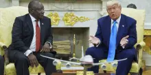 Trump accusa Ramaphosa: “In Sudafrica confiscate le terre ai bianchi e li uccidete”
