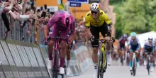 Giro d’Italia 2025, Pedersen vince anche la 13esima tappa: Del Toro resta in rosa