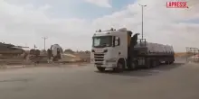 Gaza, camion di aiuti al valico di Kerem Shalom