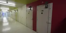 Carcere Ivrea, rivolta detenuti: 5 sul tetto