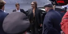Londra, Russell Brand arriva in tribunale