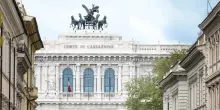 Migranti in Albania, Cassazione invia atti a Corte giustizia Ue su trattenimenti