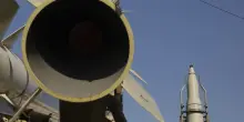 Nucleare Iran, Aiea: “Teheran ha aumentato scorte uranio arricchito, quasi a livello militare”