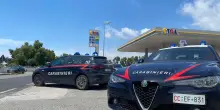 Ardea, benzinaio ucciso in una rapina: fermato un 18enne