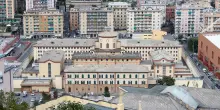 Genova, rivolta nel carcere di Marassi. 200 detenuti coinvolti, feriti due agenti
