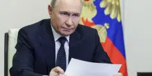 Ucraina, Putin chiude alla tregua: “Kiev sta diventando un’organizzazione terroristica”
