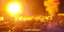 Ucraina, nelle telecamere a circuito chiuso l’attacco dei droni russi a Kharkiv: le immagini