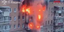 Ucraina, attacco russo a Kharkiv: le immagini dei soccorsi