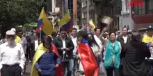 Colombia, migliaia in piazza a Bogotà dopo l’attentato a Uribe