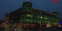 Città del Messico si illumina di verde a un anno dal via ai Mondiali di calcio