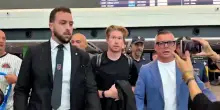 De Bruyne a Napoli, il giorno di visite e firme