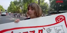 Gaza, italiana fermata al Cairo per la marcia pro Pal: “La Farnesina non ha fatto nulla”
