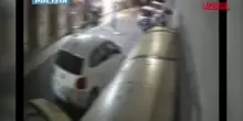 Crotone, violento pestaggio di un 24enne in strada: il video diffuso dalla polizia