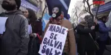 Argentina, Cristina Fernandez ai domiciliari: i supporter la difendono