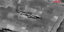 Israele-Iran, Tel Aviv colpisce elicotteri iraniani a terra: il video dell’attacco