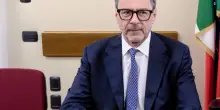 Giorgetti: “Invecchiamento popolazione mette a rischio sostenibilità dei conti pubblici”