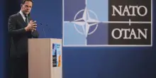 Nato, Rutte: “Al vertice a L’Aja nuovo target del 5% Pil in difesa”. Incognita sul caso Spagna