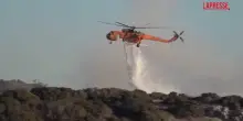 Vasti incendi in Grecia: evacuate comunità vicino a Atene