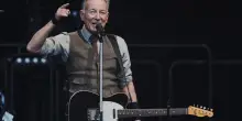 Springsteen San Siro 2025, lo show del rocker è (anche) un’invettiva contro Trump