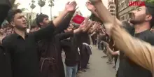 Pakistan, i musulmani sciiti di Karachi celebrano l’Ashura