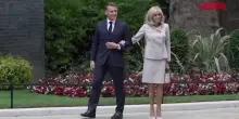 Regno Unito, Emmanuel Macron e Brigitte accolti a Downing Street