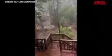 Usa, alluvione in New Mexico: casa trascinata via dal fiume in piena