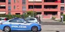 Milano, uccide la madre e si uccide gettandosi dal palazzo: le immagini dal luogo della tragedia