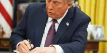 Dazi, Trump: “Per Canada tariffe al 35%, oggi lettera a Ue”