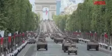 14 luglio, la parata militare a Parigi per la Presa della Bastiglia